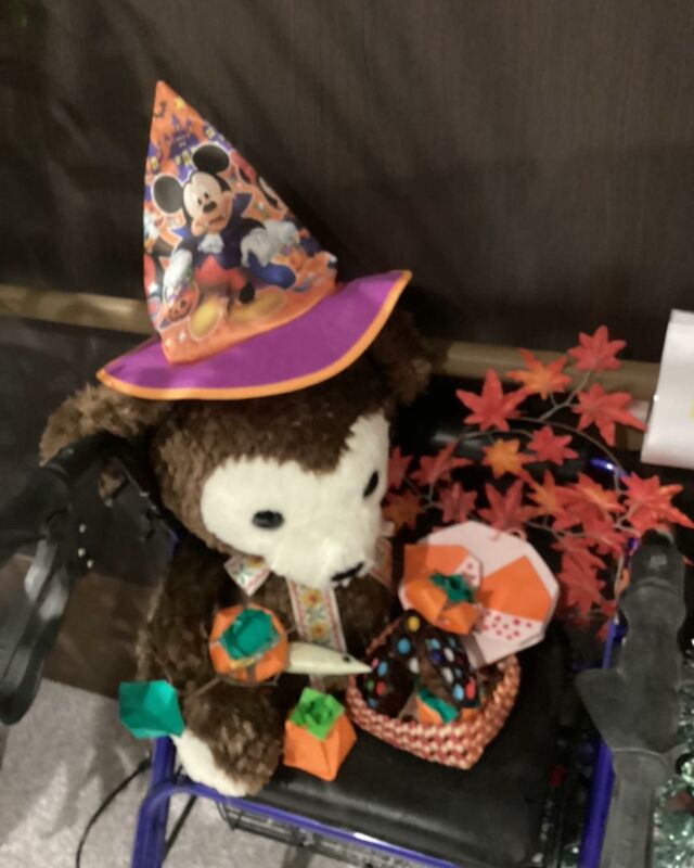 このインスタグラムを、ご覧のみなさーん‼️

「ハッピー・ハロウィン‼️🎃👻‼️」

寒くなりますから、風邪ひかないように、元気でクリスマスそしてお正月を迎えましょうね‼️🎄🎍

ローカルコモンズ、ホッとルームからでした♪
