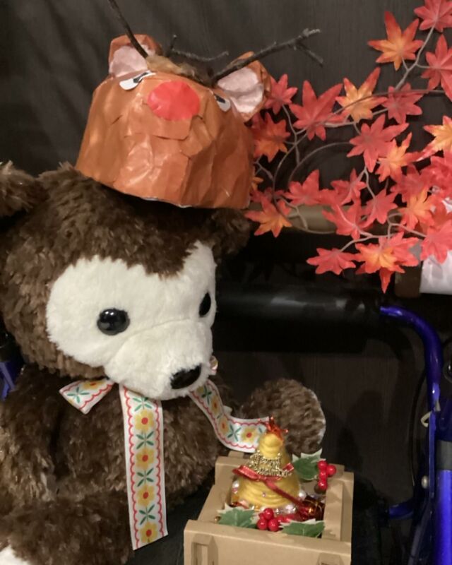 みなさん、こんにちわ！😀

今年のカレンダーも、あと１枚となりましね。(^◇^;)

とはいえ、まだ1ヶ月ありますので、クリスマス、大晦日、餅つき、大掃除、忘年会・・・

たくさん楽しんで下さい、🎅🌲

でも、食べ過ぎ飲み過ぎには気をつけて、元気で新年を迎えましょうね👍

#福山市#新市町#介護施設#介護職員#クリスマス#師走#大晦日#サンタクロース#年の瀬